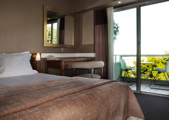 St George Lycabettus Lifestyle Hotel Atene
